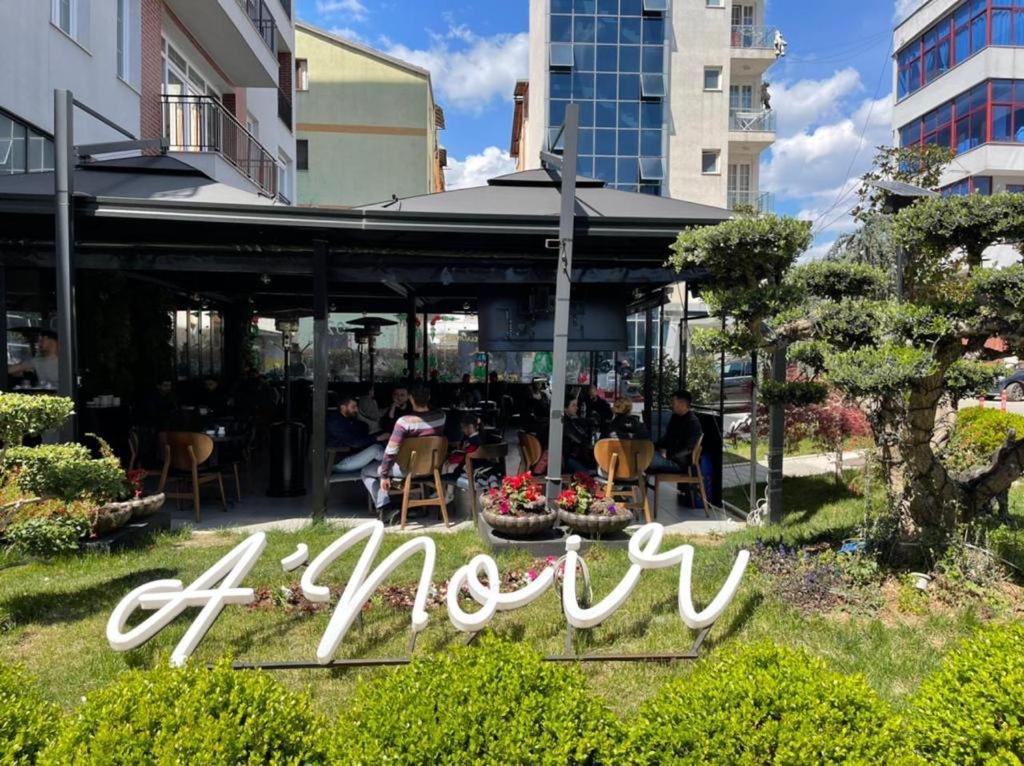 Lovely Apartment Tirana Zewnętrze zdjęcie
